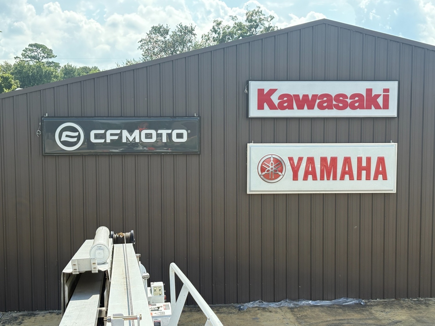 Comet-Cleaners-Houston-TX Sign Install